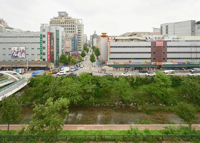 #ddp #dongdaemun #historyculturepark #dongmyo #jongno #gwangjangmarket #gyeongbokgungpalace #namsan #euljiro #noelevator