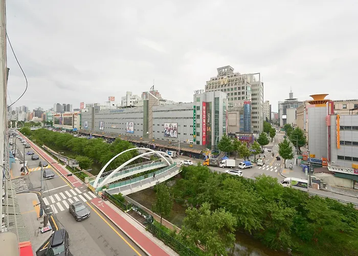 #ddp #dongdaemun #historyculturepark #dongmyo #jongno #gwangjangmarket #gyeongbokgungpalace #namsan #euljiro #noelevator * Seoul